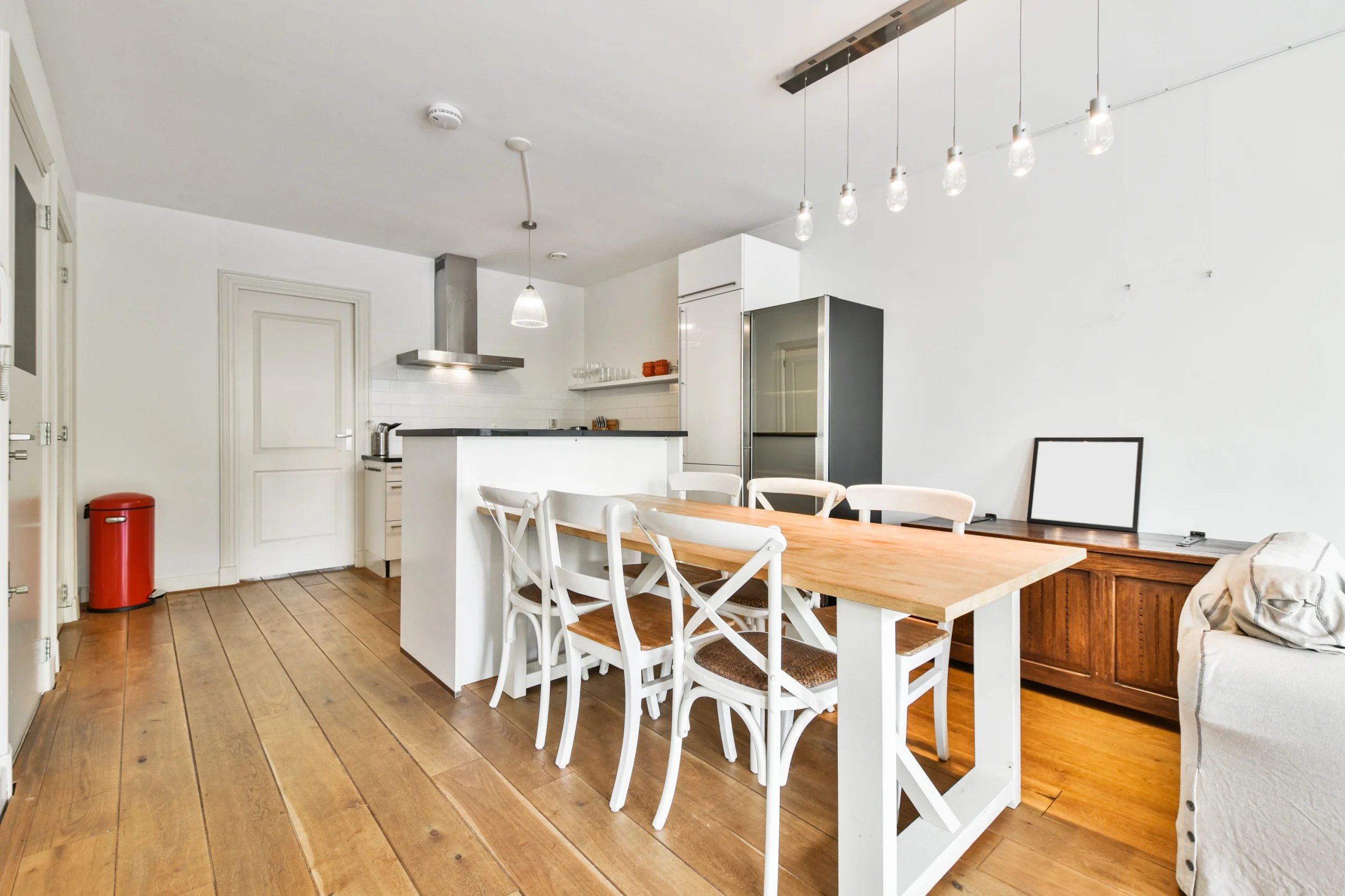 kitchen-dining-room-modern-apartment